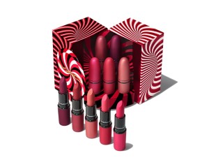 Mistletoe Matte Powder Kiss Lipstick, Set: Introducing + Hardcoral + Pink And You`Ll Miss It + Captive Audience + Stealth Statement, 5x3 gr 773602609611